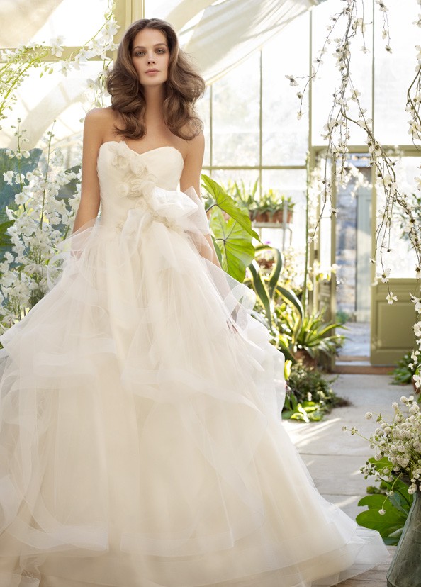 凤穿嫁衣   唯美优雅的新娘婚纱礼服图片