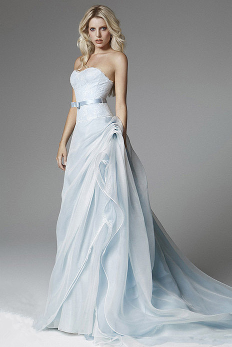 唯美蓝色婚纱礼服图片