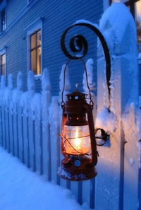  唯美路灯图片 雪夜里点起一份温暖