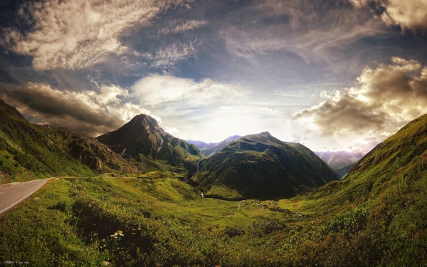 风景秀丽的阿尔卑斯山图片