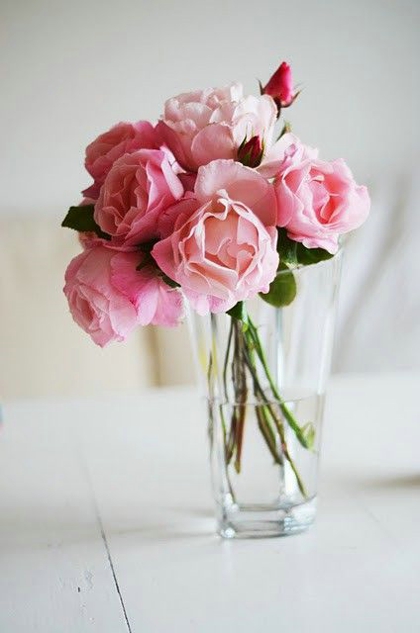 唯美小清新花卉与玻璃花瓶