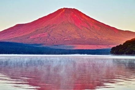 唯美山峦风景