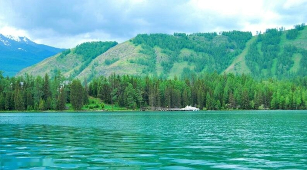 新疆唯美山水风光意境图片