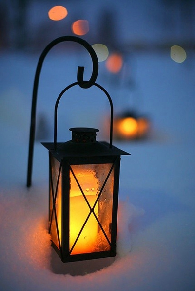 唯美路灯图片 雪夜里点起一份温暖