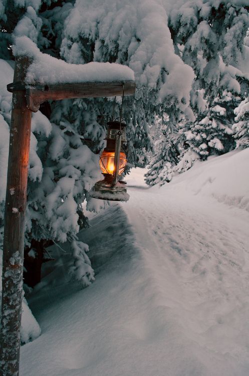 风雪夜归人谁为你点亮一盏心灯唯美意境图片