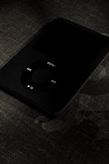  黑色iPodiPhone壁纸320x480
