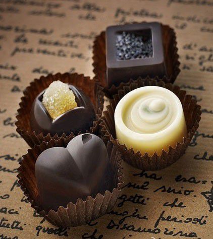 体会巧克力的苦涩与甜蜜唯美巧克力小清新图片